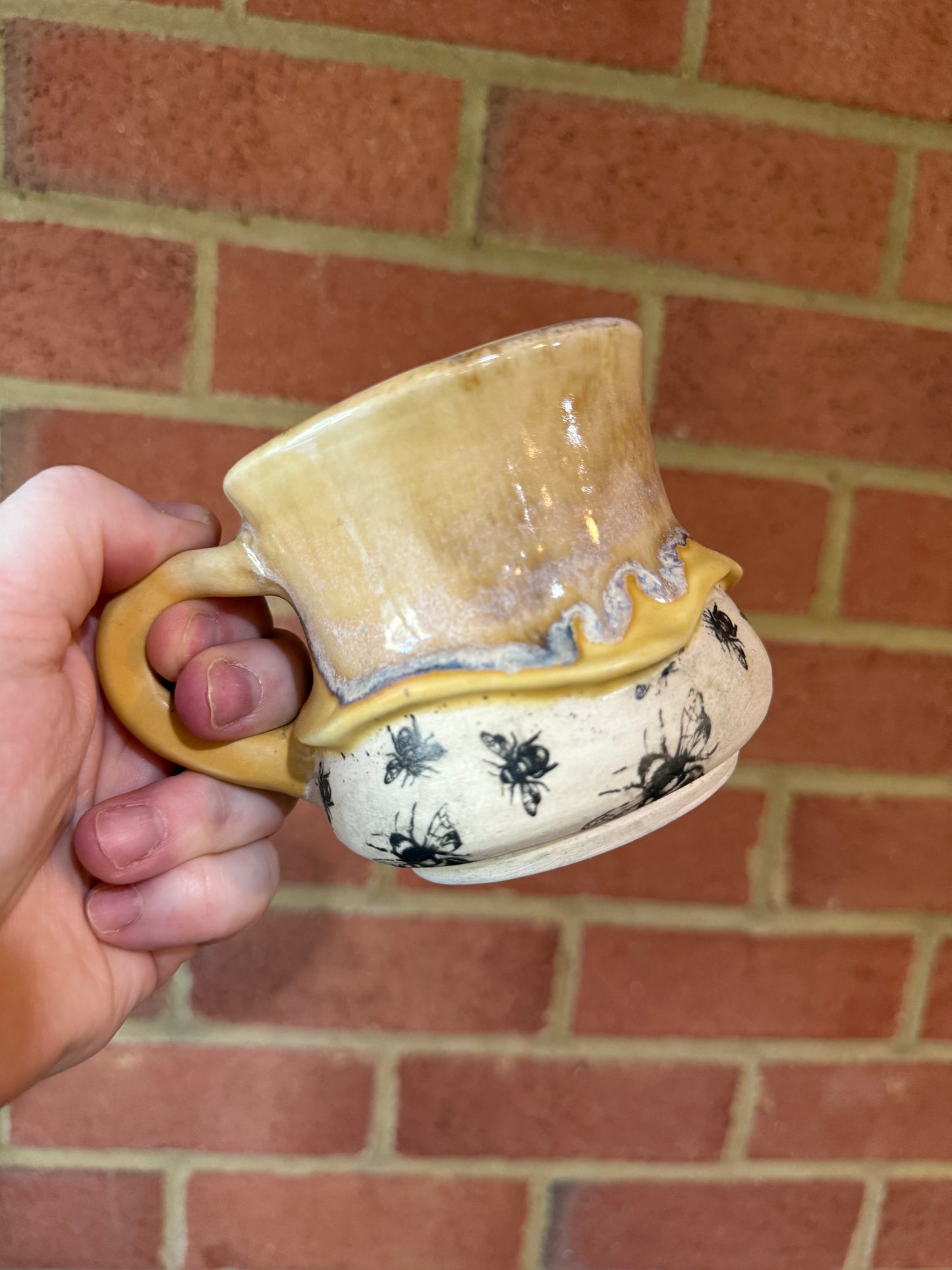 Honey Bee Pot Mug