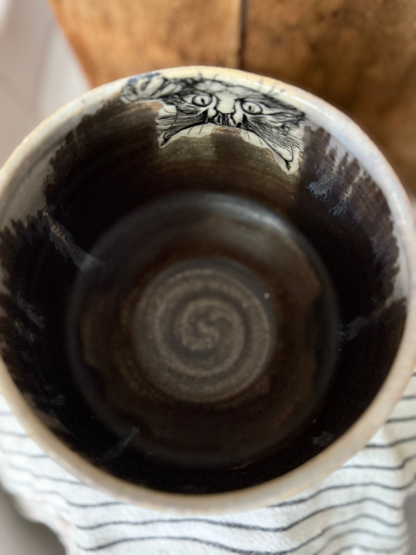 Tall Hiding Kitty Bowl